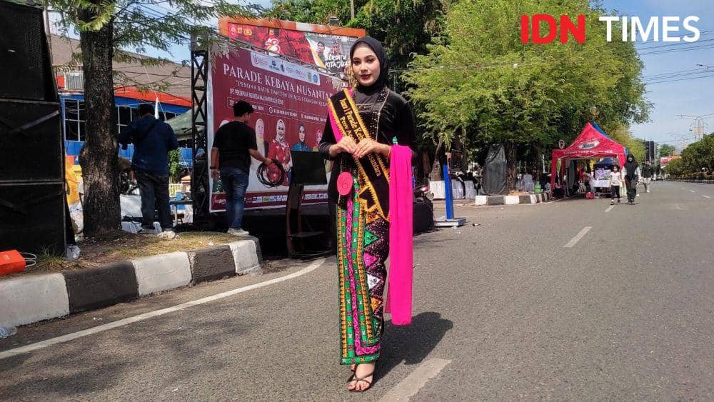 Perempuan di Aceh mengenakan kebaya. (IDN Times/Mhd Saifullah)