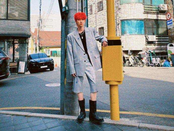 short pants ala The8 SEVENTEEN (weibo.com/徐明浩_The8)
