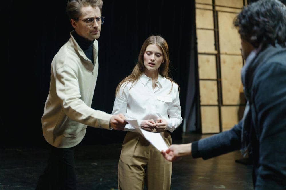 Ilustrasi persiapan sebelum tampil (pexels.com/cottonbro studio)