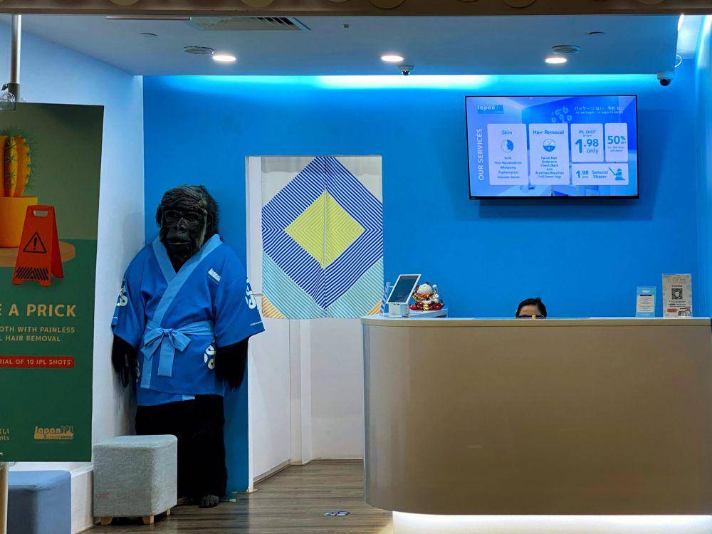 potret hal unik yang ada di salon (reddit.com/user/mcclanedutch)