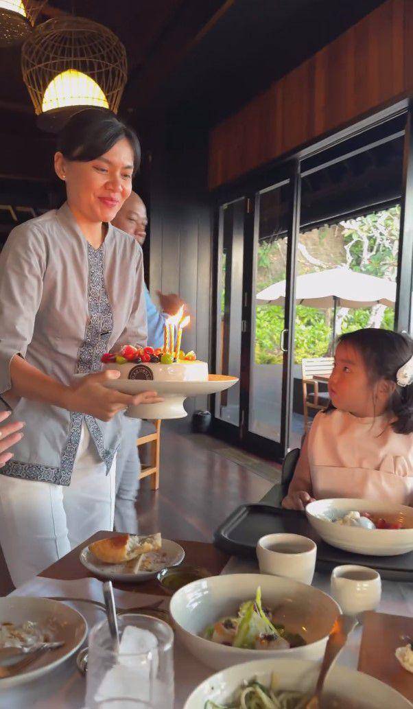 potret ulang tahun Gianna ke-3 (instagram.com/dionwiyoko)