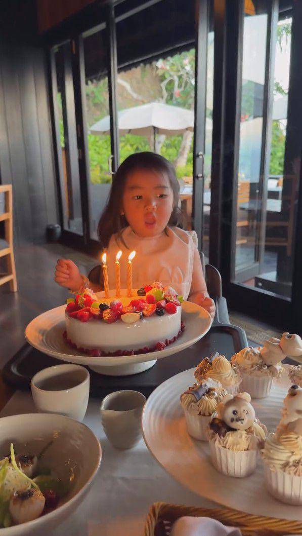 potret ulang tahun Gianna ke-3 (instagram.com/dionwiyoko)