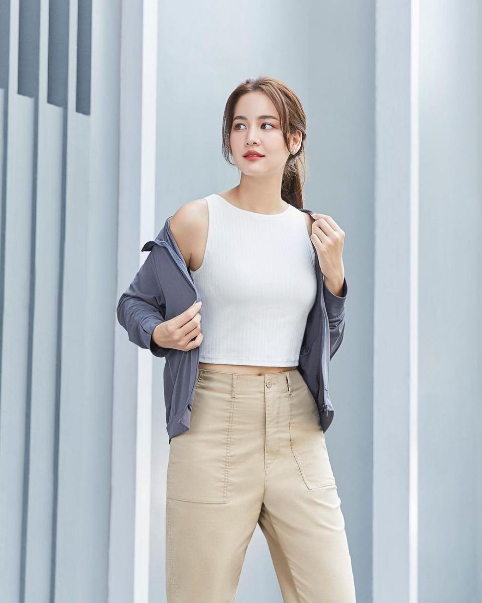 outfit Bow Maylada (instagram.com/bow_maylada)