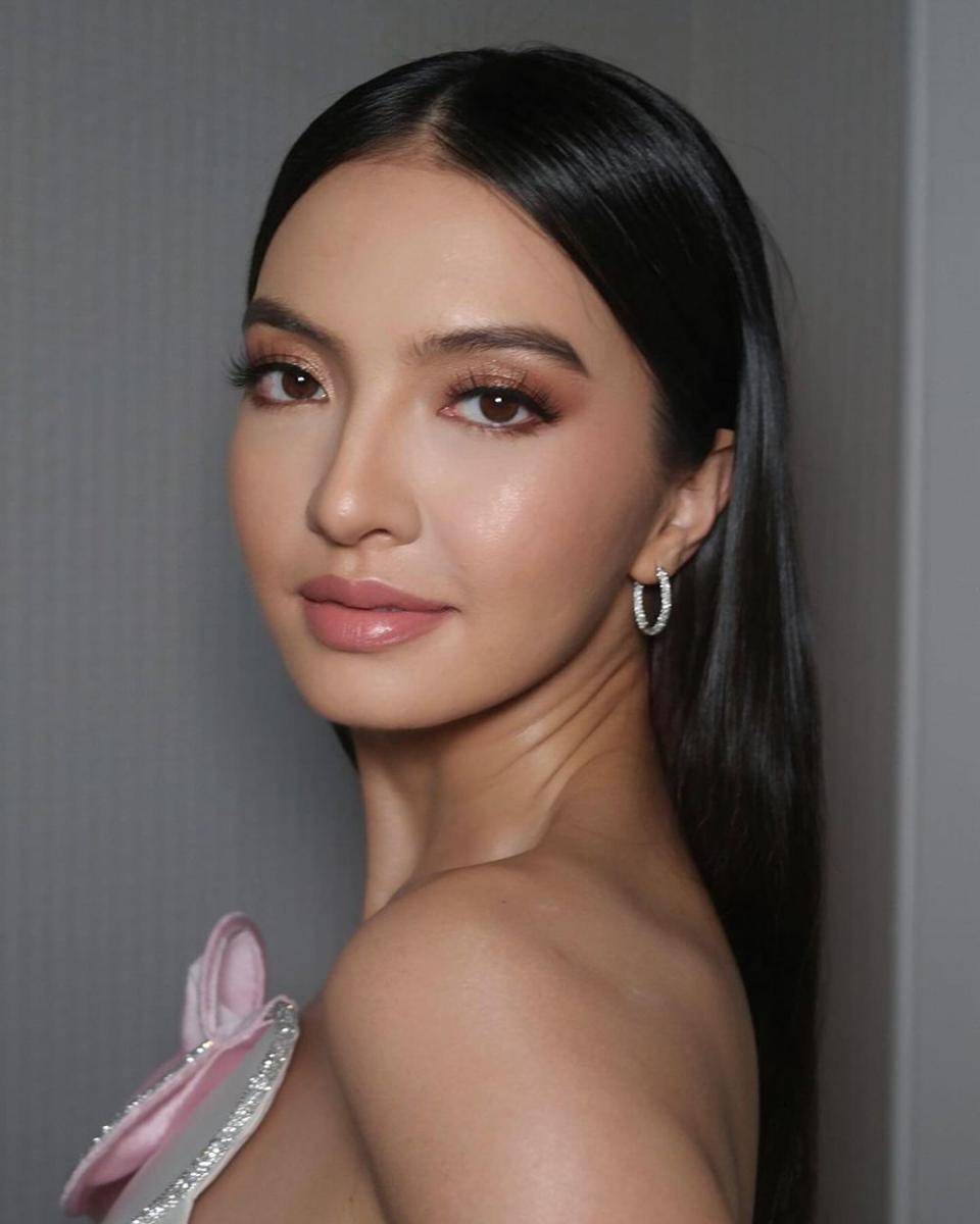 Raline Shah (instagram.com/tiarzainal)