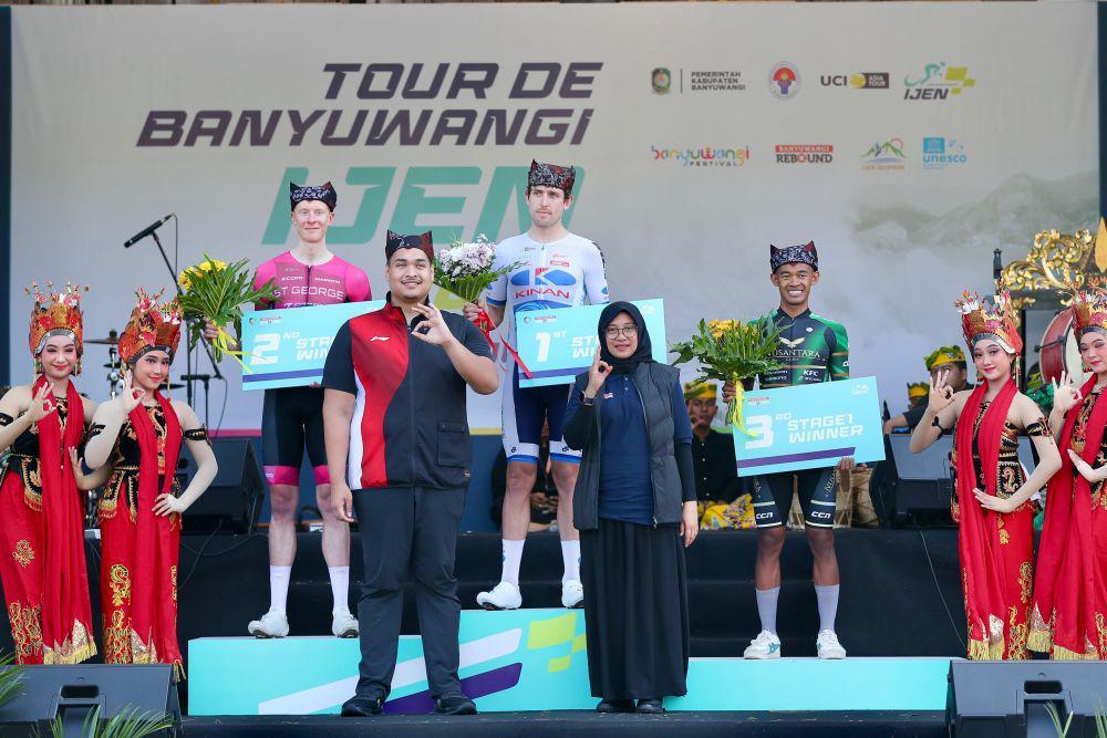 Menteri Pemuda dan Olahraga Dito Ariotedjo mengapresiasi Banyuwangi yang konsisten menggelar sport tourism kelas dunia. Salah satunya adalah pelaksanaan Tour de Banyuwangi Ijen (TdBI) yang digelar 22–25 Juli 2025. (Dok. Pemkab Banyuwangi)
