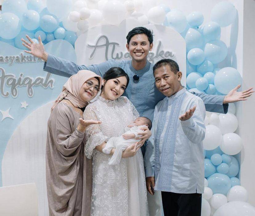 potret kenangan Lalita Hutami dan ayahnya (Instagram.com/ibnuwardani)