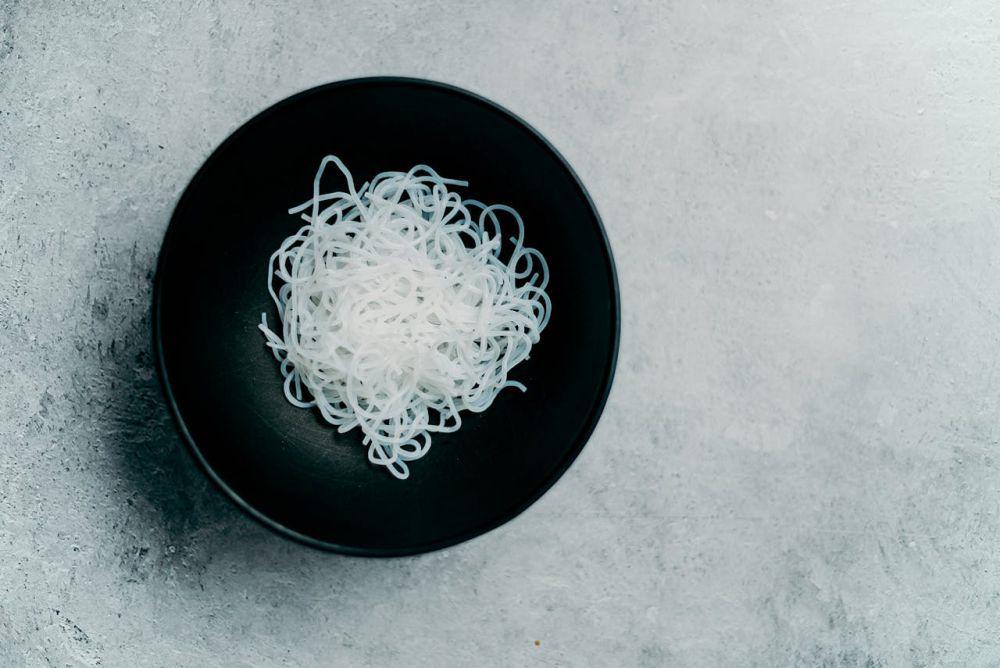 ilustrasi bihun (pexels.com/cottonbro studio)