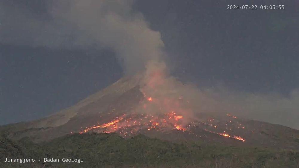 Gunung Merapi Muntahkan Awan Panas Guguran, Jarak Luncur 1,2 Km