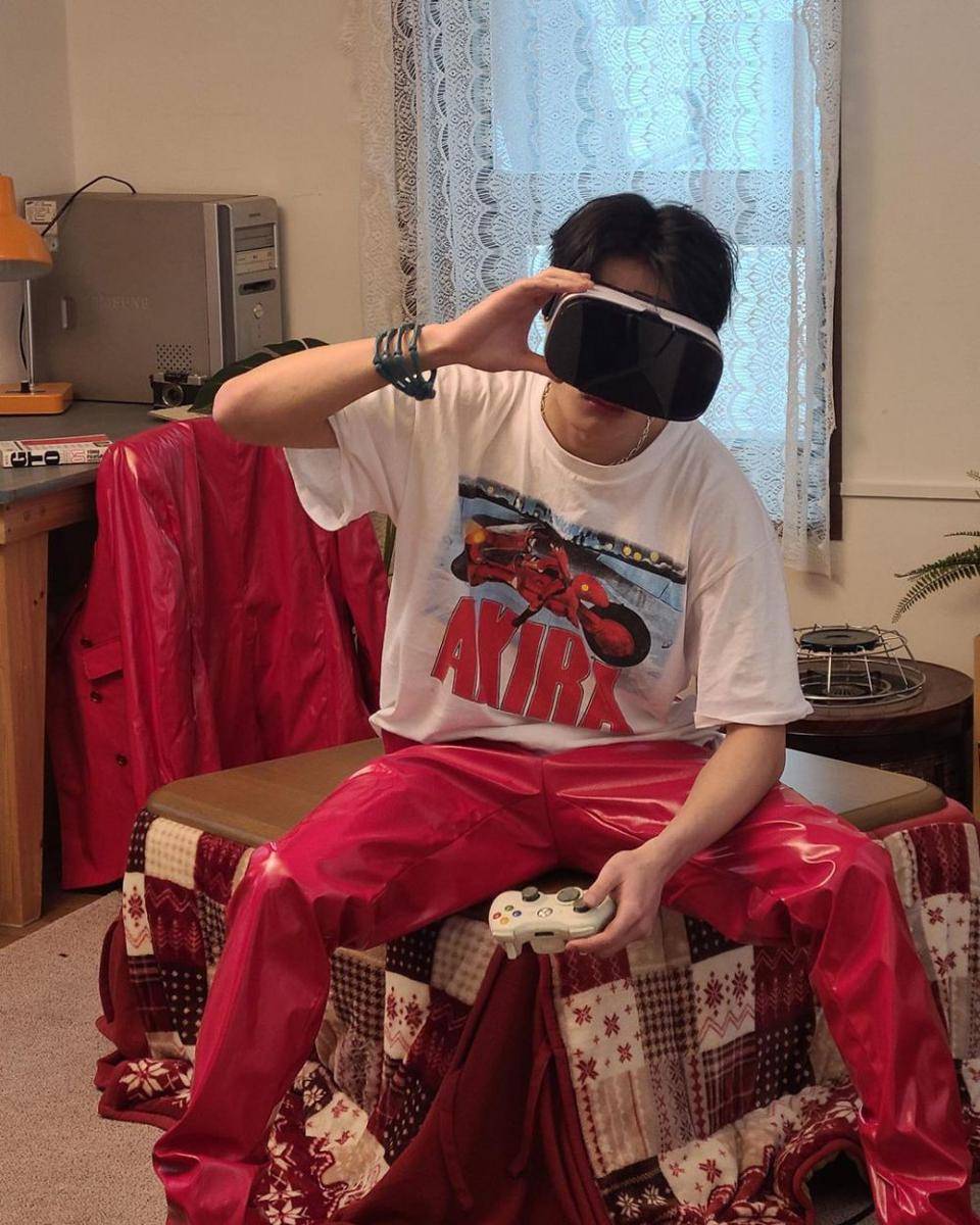 Yoon Chan Young (instagram.com/yooncy1)