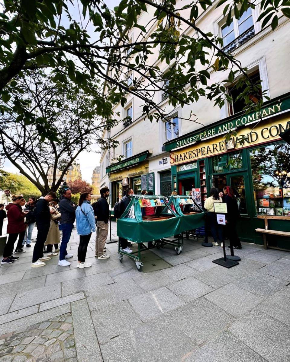 Shakespeare and Company, Paris-Prancis (instagram.com/chloe_chen1116)
