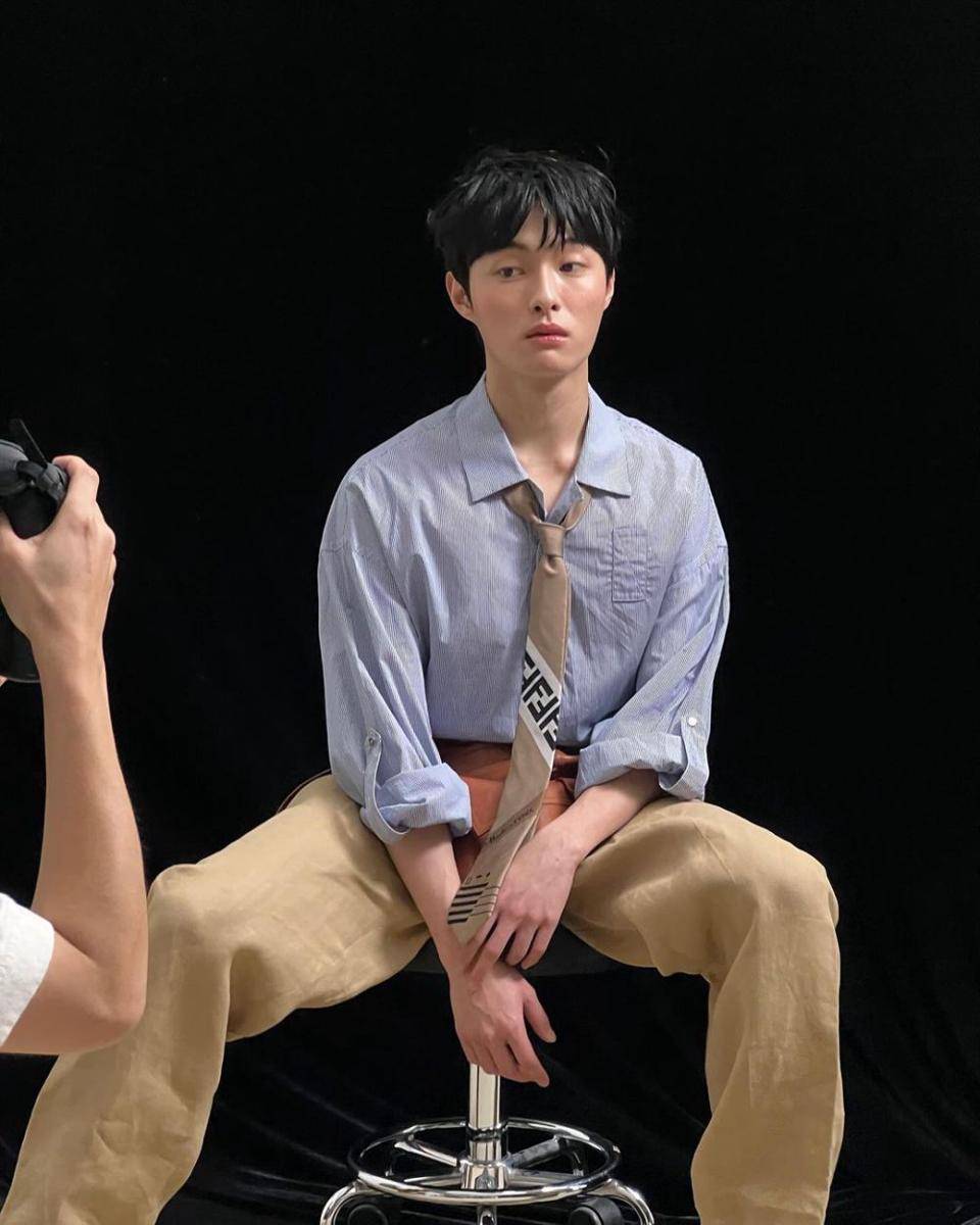 Yoon Chan Young (instagram.com/yooncy1)