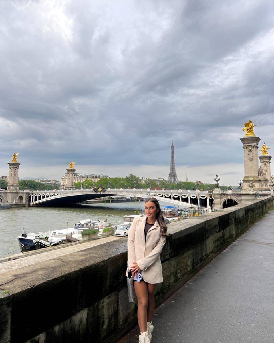 Pont Alexandre III, Paris-Prancis (instagram.com/tianakhoul_saad)
