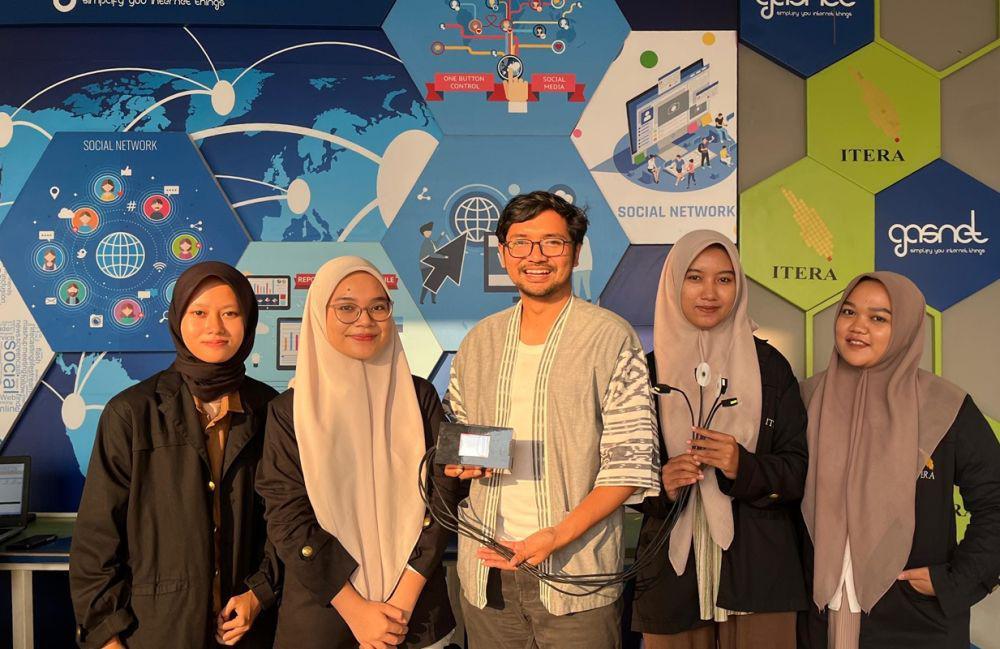 Mahasiswa ITERA Ciptakan Alat Deteksi Skoliosis, Mudahkan Tenaga Medis
