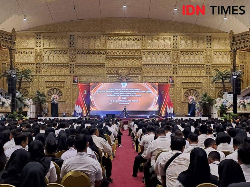 H-1, Ini Tema dan 7 Panelis Debat Perdana Pilgub Jatim 2024