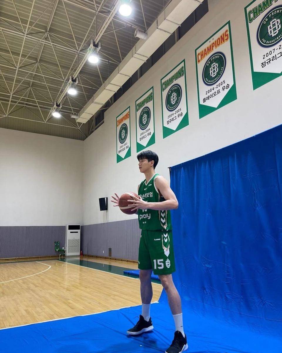 Kim Jong Kyu (instagram.com/jongkyu_15)