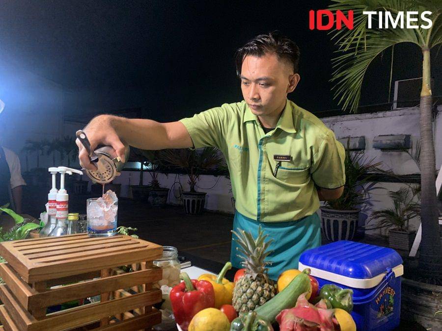 Potret Barbeque Grill Night di PALM PARK Hotel and Convention Surabaya (IDN Times/Fasrinisyah Suryaningtyas)