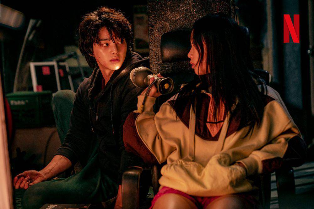 Song Kang dan Go Min Si di Sweet Home 1 (dok. Netflix/Sweet Home 1)