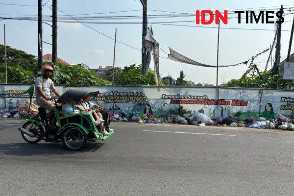 Satpol PP Yogyakarta Tangkap 3 Warga Membuang Sampah Sembarangan