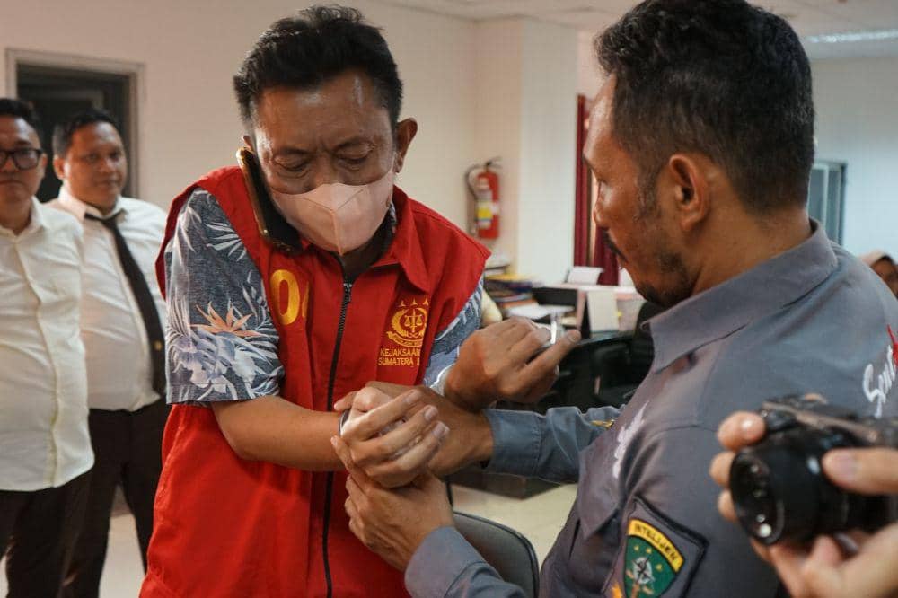 Penetapan tersangka kasus korupsi pengelolaan tambang (Dok: Kejati Sumsel)