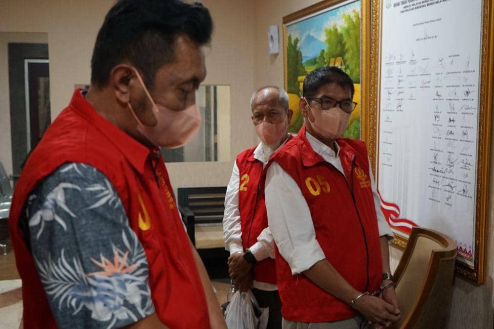 Penetapan tersangka kasus korupsi pengelolaan tambang (Dok: Kejati Sumsel)