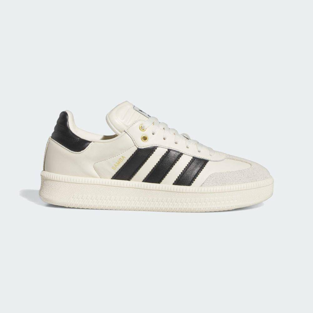 Sepatu Adidas Samba XLG (adidas.co.id)