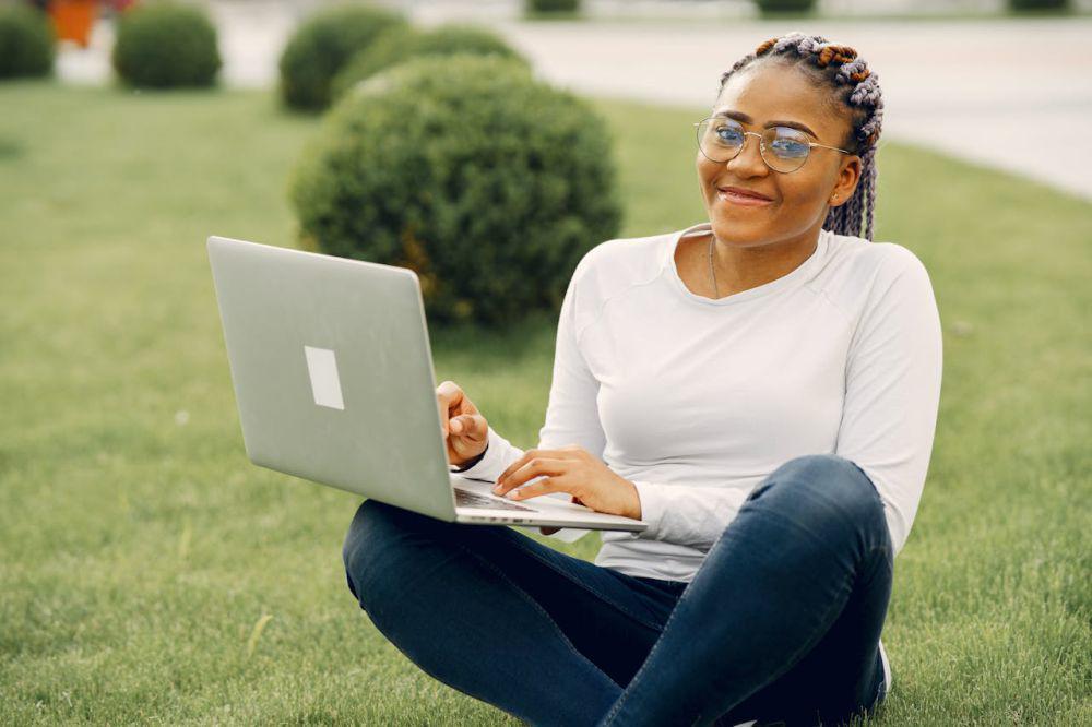 6 Tips Simpel biar Nyaman saat Menulis, Gak Terjeda di Tengah