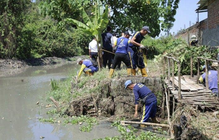 Pemkot Palembang keruk anak sungai untuk cegah banjir (Dok. Kominfo Palembang)