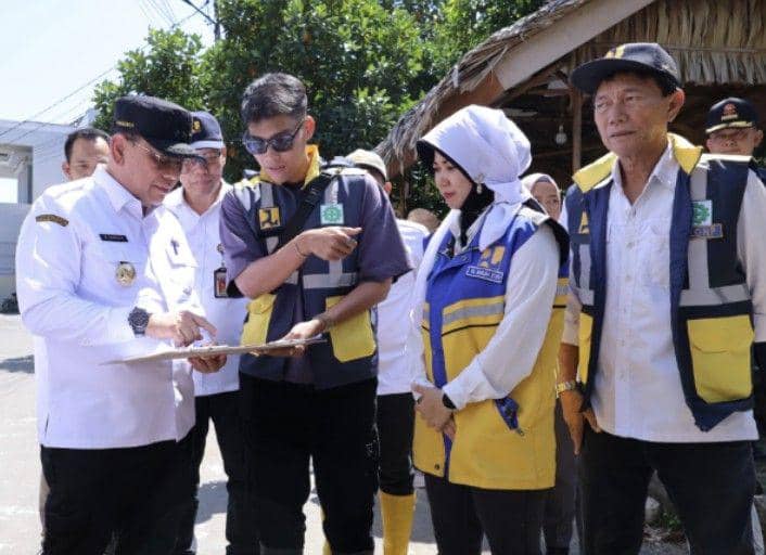Pemkot Palembang keruk anak sungai untuk cegah banjir (Dok. Kominfo Palembang)