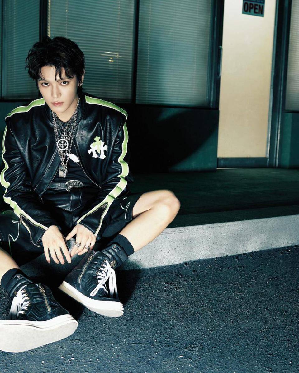ide outfit street style ala Taeyong NCT (instagram.com/taeoxo_nct)