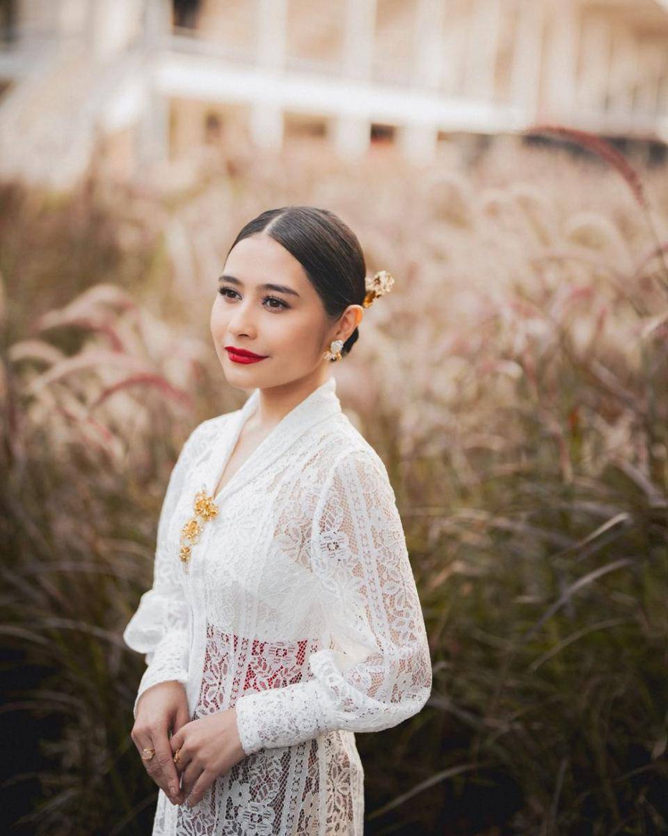 potret Prilly Latuconsina (instagram.com/prillylatuconsina96)