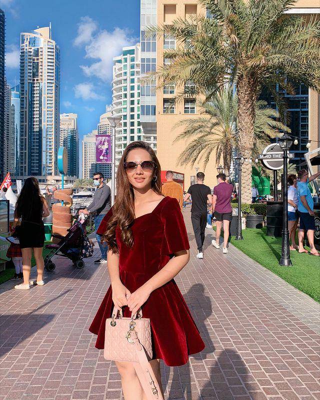 outfit Dianda Sabrina (instagram.com/sabrindh)