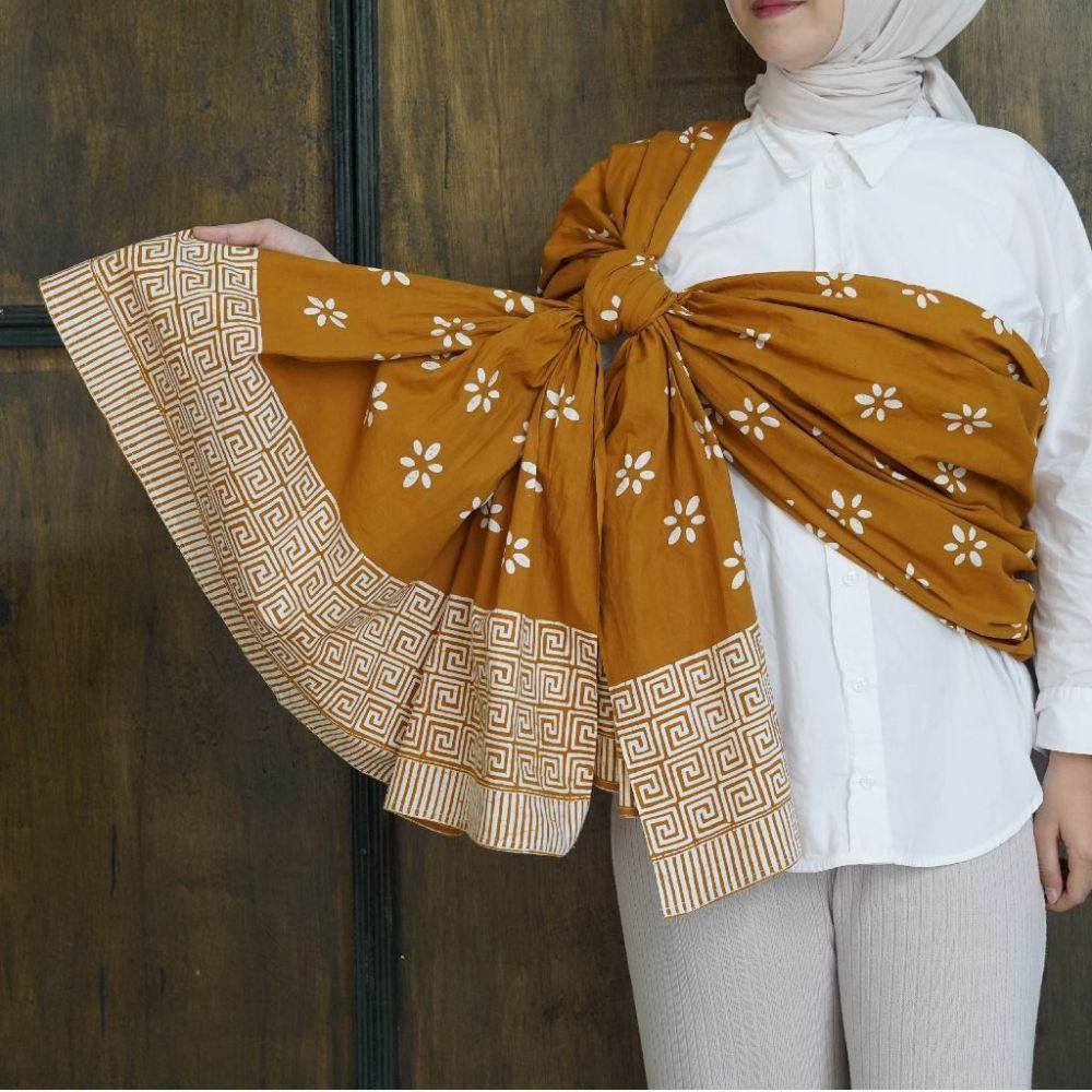 Rekomendasi gendongan m shape (Shopee.co.id/Malik.Stuff)