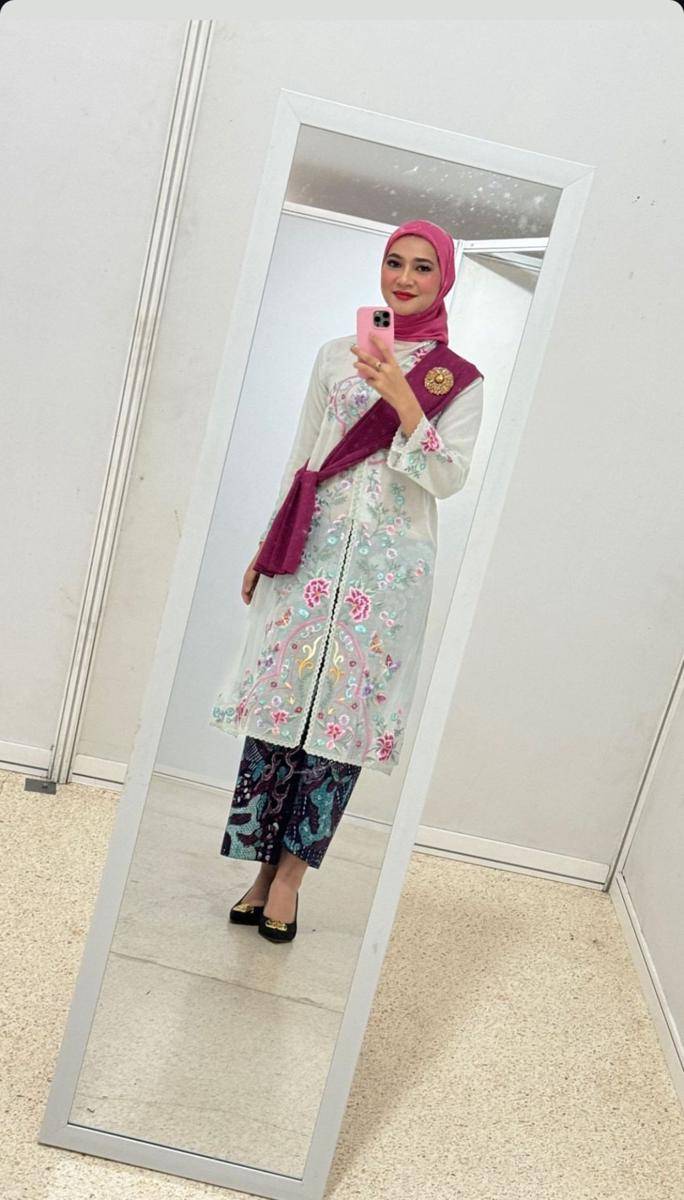 Kebaya publik figur rayakan Hari Kebaya Nasional. (instagram.com/angkie.yudistia)