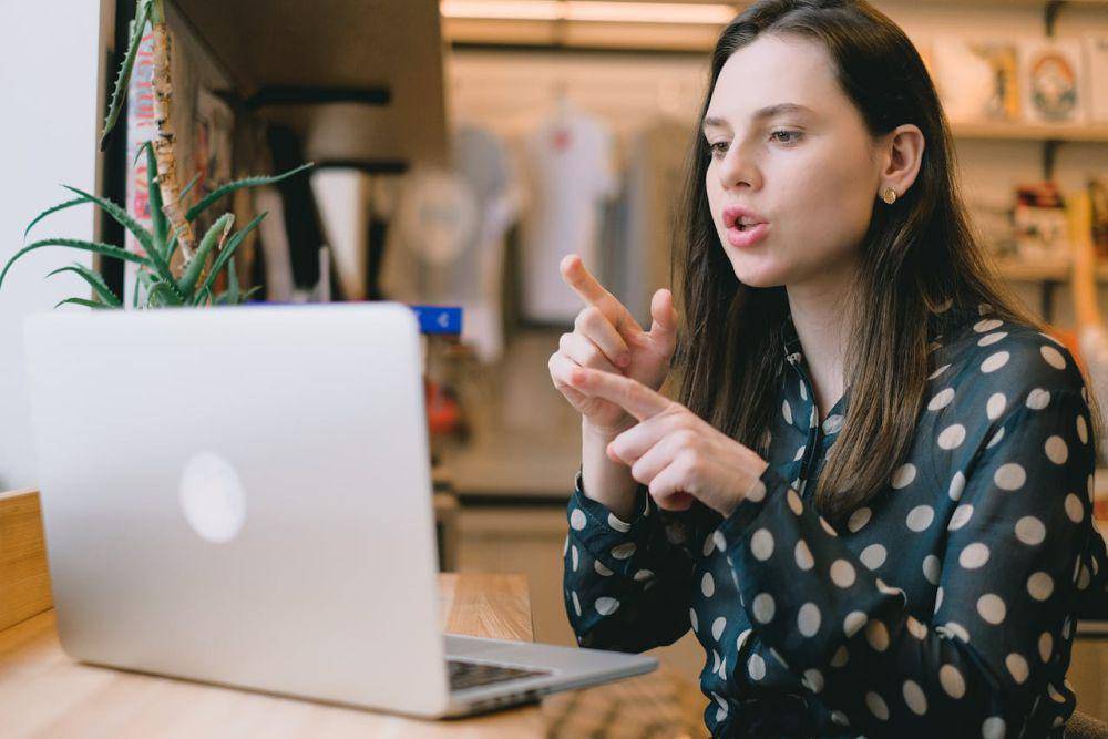 ilustrasi project manager (pexels.com/SHVETS production)