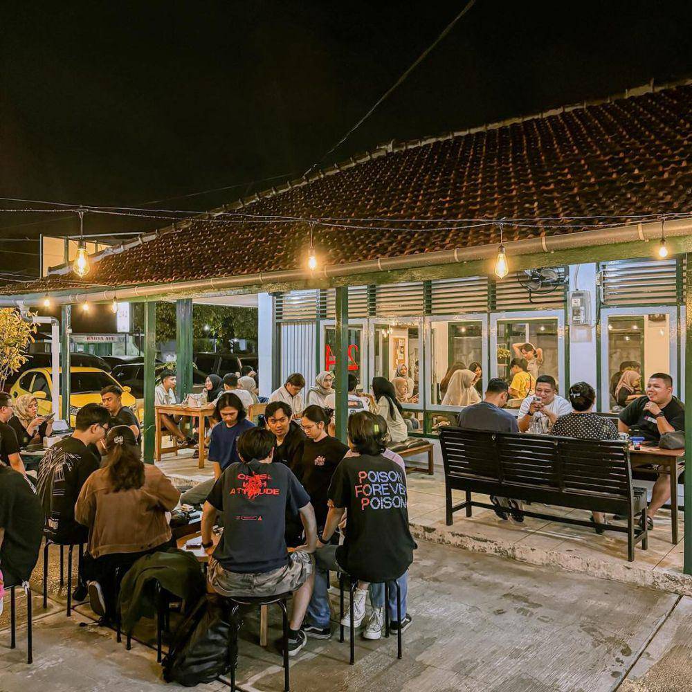 Kopitiam 242, Tasikmalaya (instagram.com/baristasik)