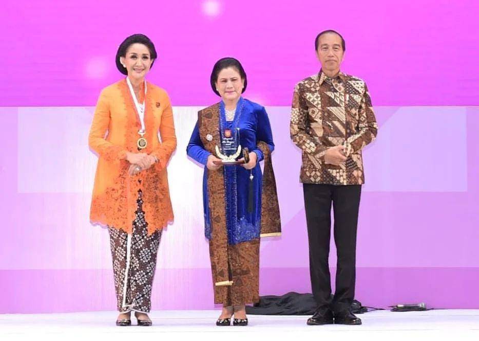Kebaya publik figur rayakan Hari Kebaya Nasional. (Foto: Kris-Biro Pers Sekretariat Presiden via instagram.com/jokowi)