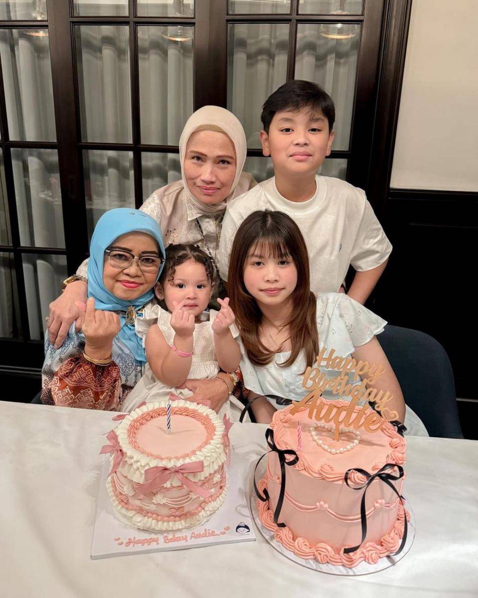 Ulang tahun putri Wendi (Instagram.com/audiekaukiaiko)