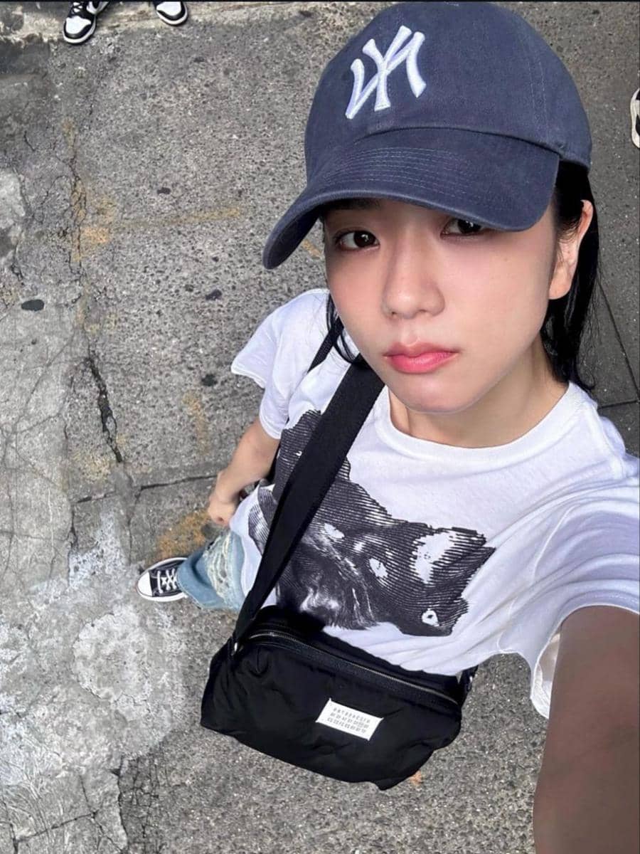 OOTD Casual Jisoo (instagram.com/sooyaaa__)