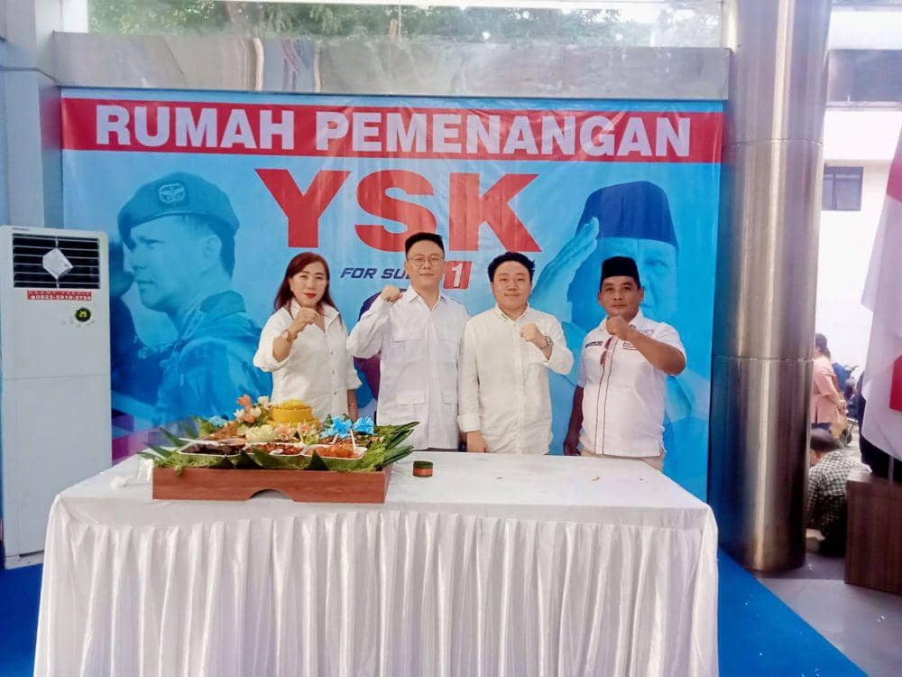 Christovel Liempepas dan Indra Liempepas (tengah), terpidana kasus politik uang Pemilu 2024 di Manado, Sulawesi Utara. Dok. Istimewa