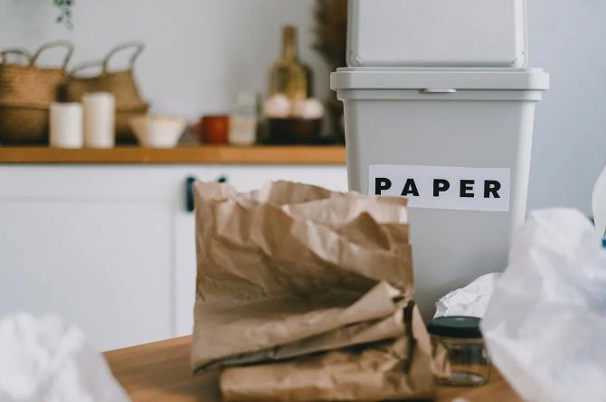 ilustrasi tempat sampah (pexels.com/shvetsproduction)
