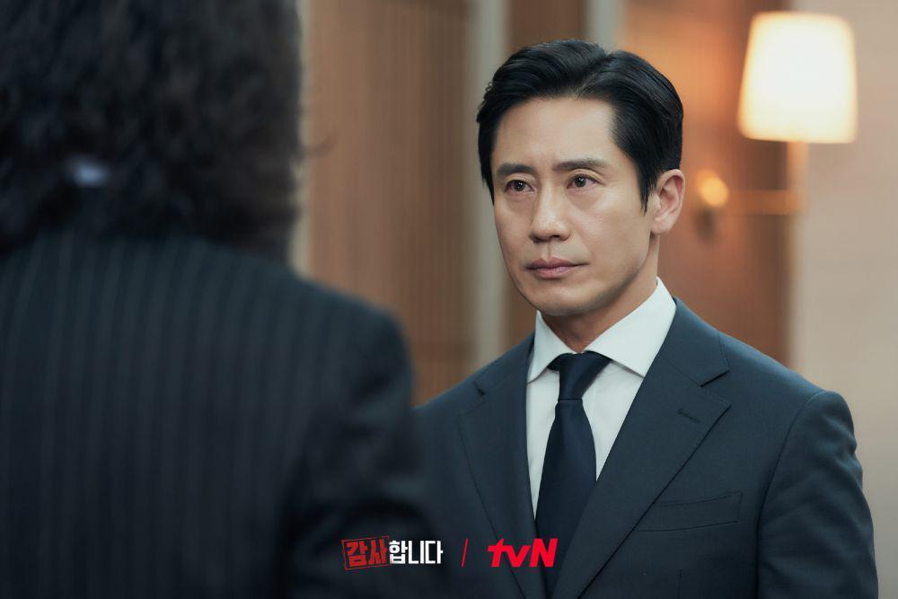 7 Bukti Shin Cha Il Berjiwa Leadership di Drakor The Auditors