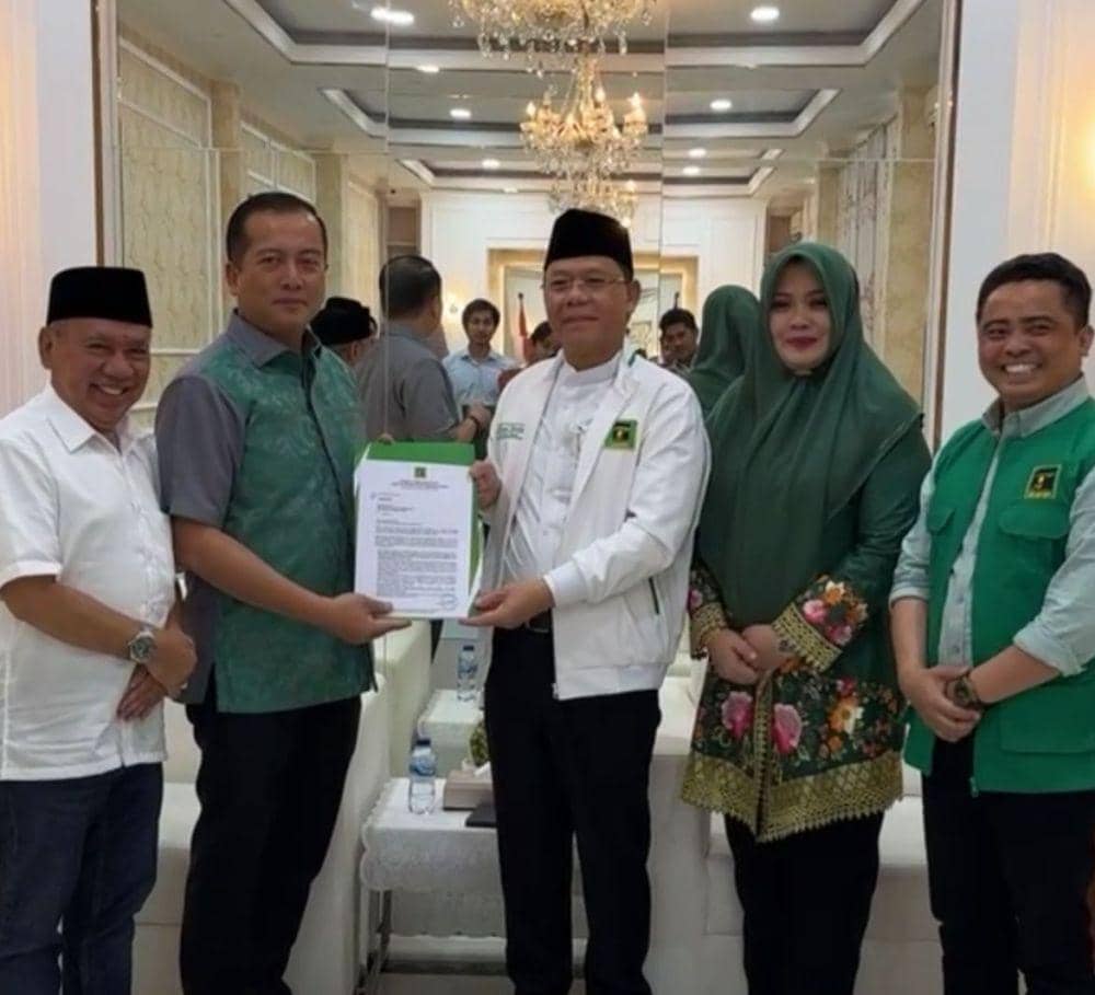 Foto pasangan Ikbal-Dinda ketika terima rekomendasi dari DPP PPP di Jakarta (Dok/Istimewa)