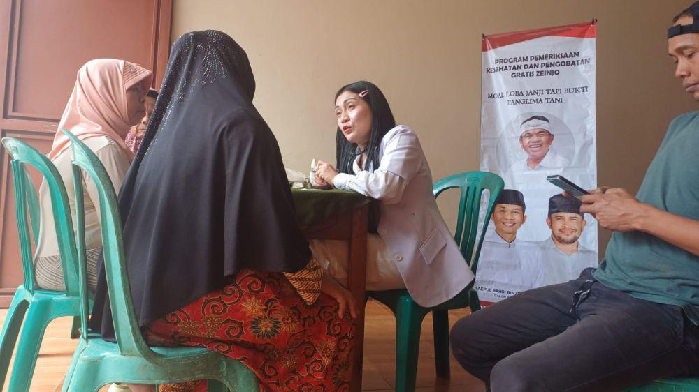 Layanan Kesehatan Abang Ijo Hapidin Bantu Warga Purwakarta