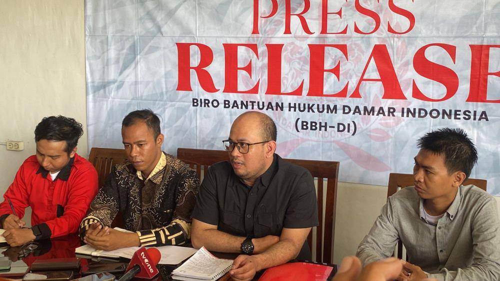 Kuasa hukum Dini Sera Afrianti saat konferensi pers, Kamis (25/7/2024). (dok. Istimewa)