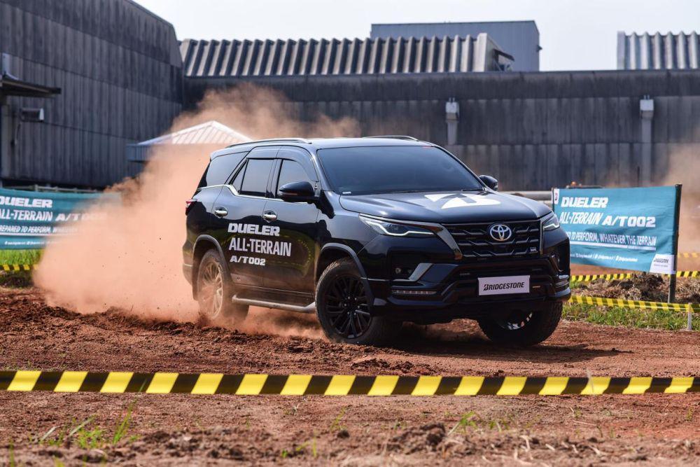 Bridgestone Dueler A/T002 diperkenalkan (Bridgestone)