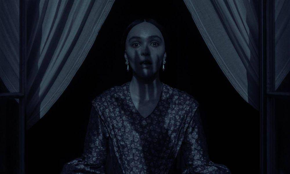 Lily-Rose Depp dalam Nosferatu (2024) (dok. youtube.com/Focus Features)
