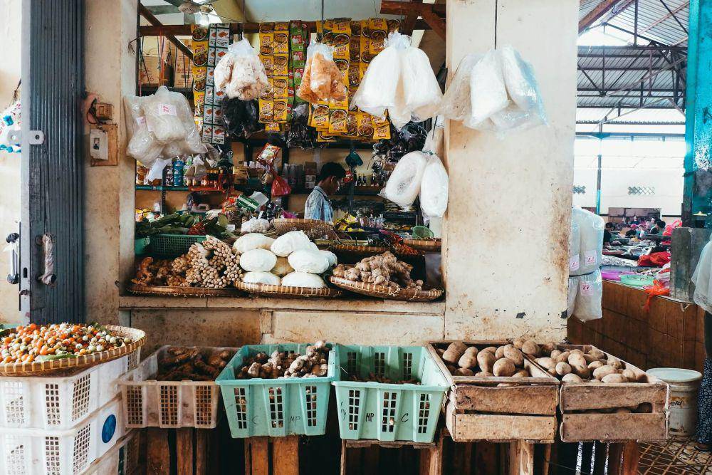 ilustrasi pasar tradisional (unsplash.com/Devi Puspita Amartha Yahya)