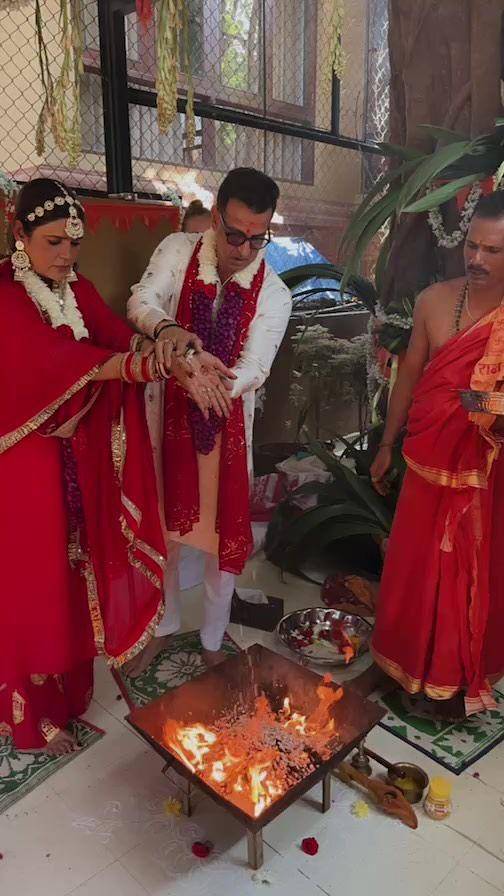 pernikahan Ronit Bose Roy (instagram.com/ronitboseroy)