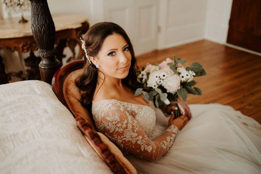 ilustrasi gaun pengantin (pexels.com/Logan Rhoads)