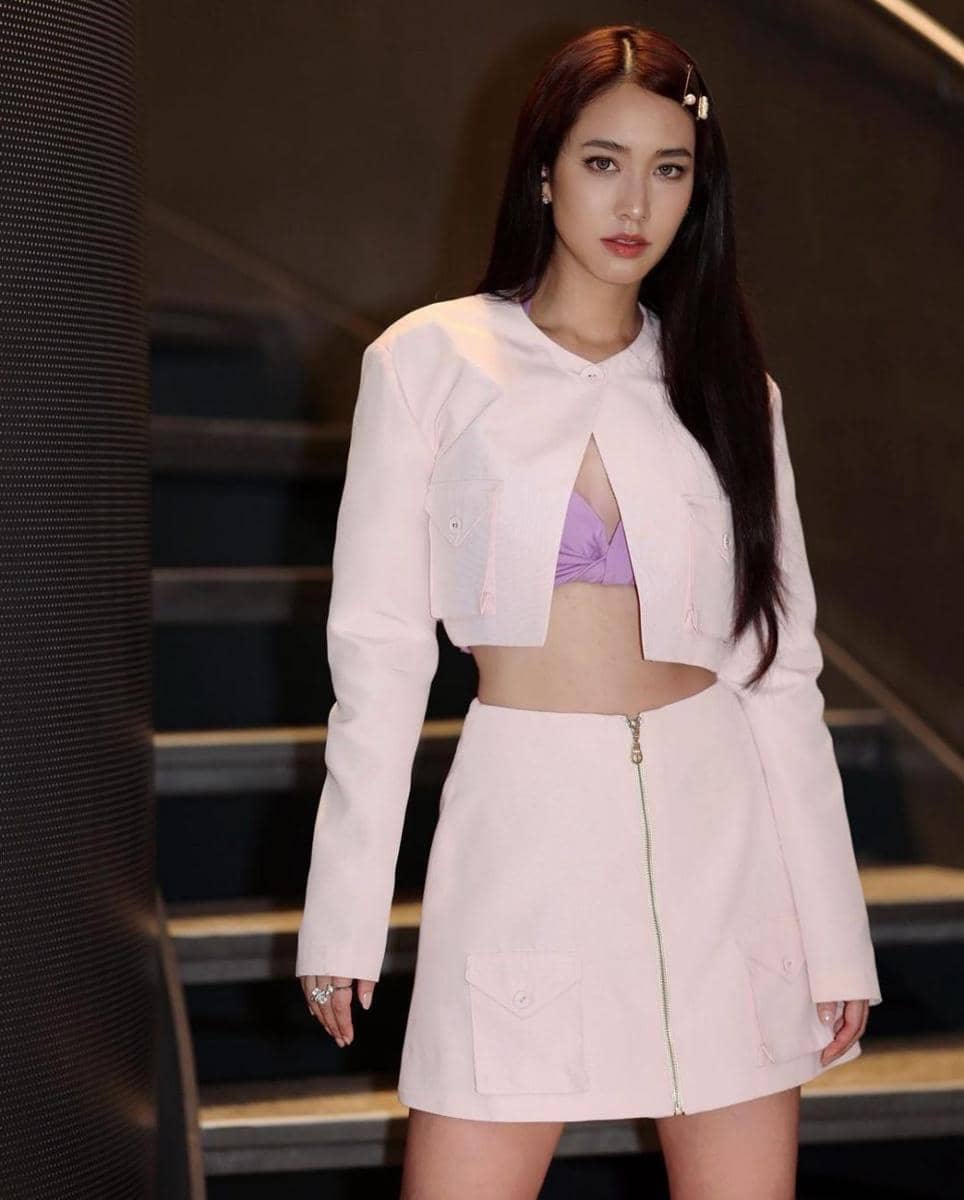 outfit Min Pechaya (instagram.com/minpechaya)